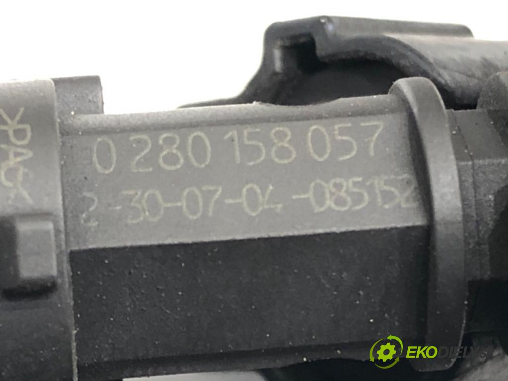 CITROEN C4 I (LC_) 2004 - 2014    1.6 16V 80 kW [109 KM] benzyna 2004 - 2011  lišta vstřikovací 0280158057 (Vstřikovací lišty)