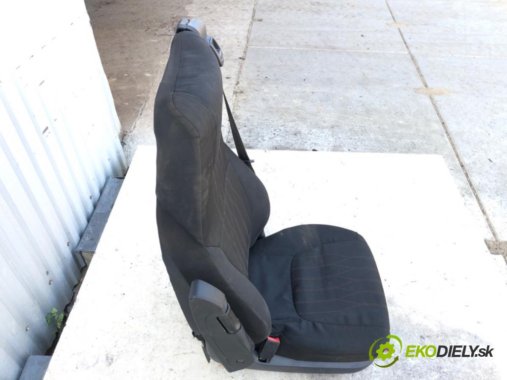 DAF CF Platforma / podwozie 2018 271 kW FA 370 271 kW [370 KM] olej napędowy 2013 - 2022 10840 Sedadlo ľavy predný