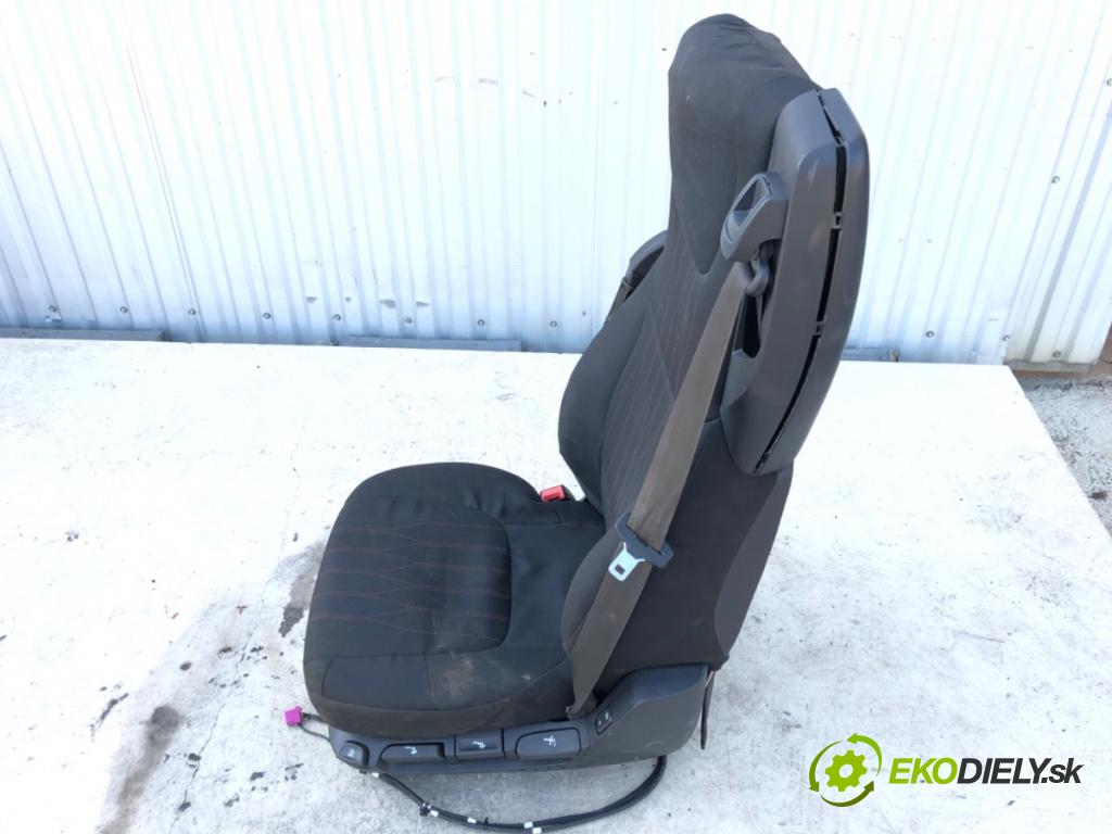 DAF CF Platforma / podwozie 2018 271 kW FA 370 271 kW [370 KM] olej napędowy 2013 - 2022 10840 Sedadlo ľavy predný