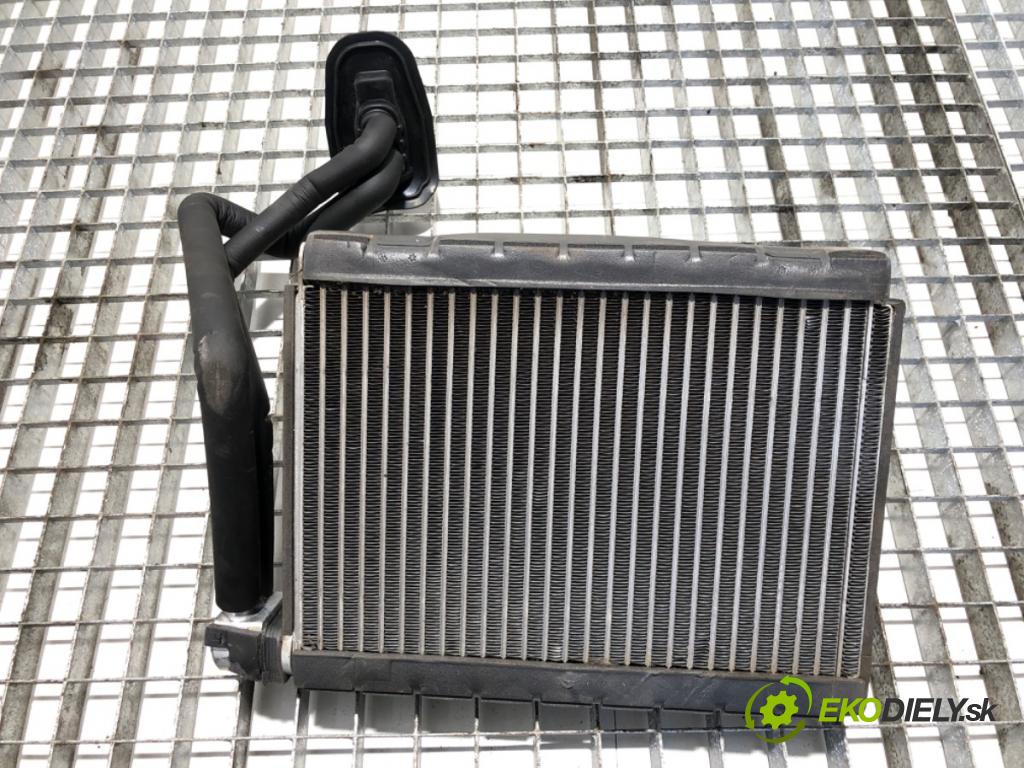 DAF CF 2013 - 2022    FA 370  topné těleso radiátor topení  (Radiátory topení)