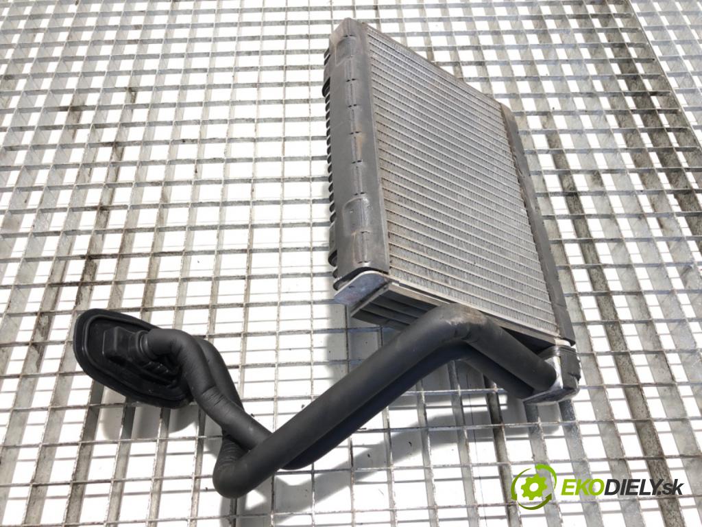 DAF CF 2013 - 2022    FA 370  topné těleso radiátor topení  (Radiátory topení)