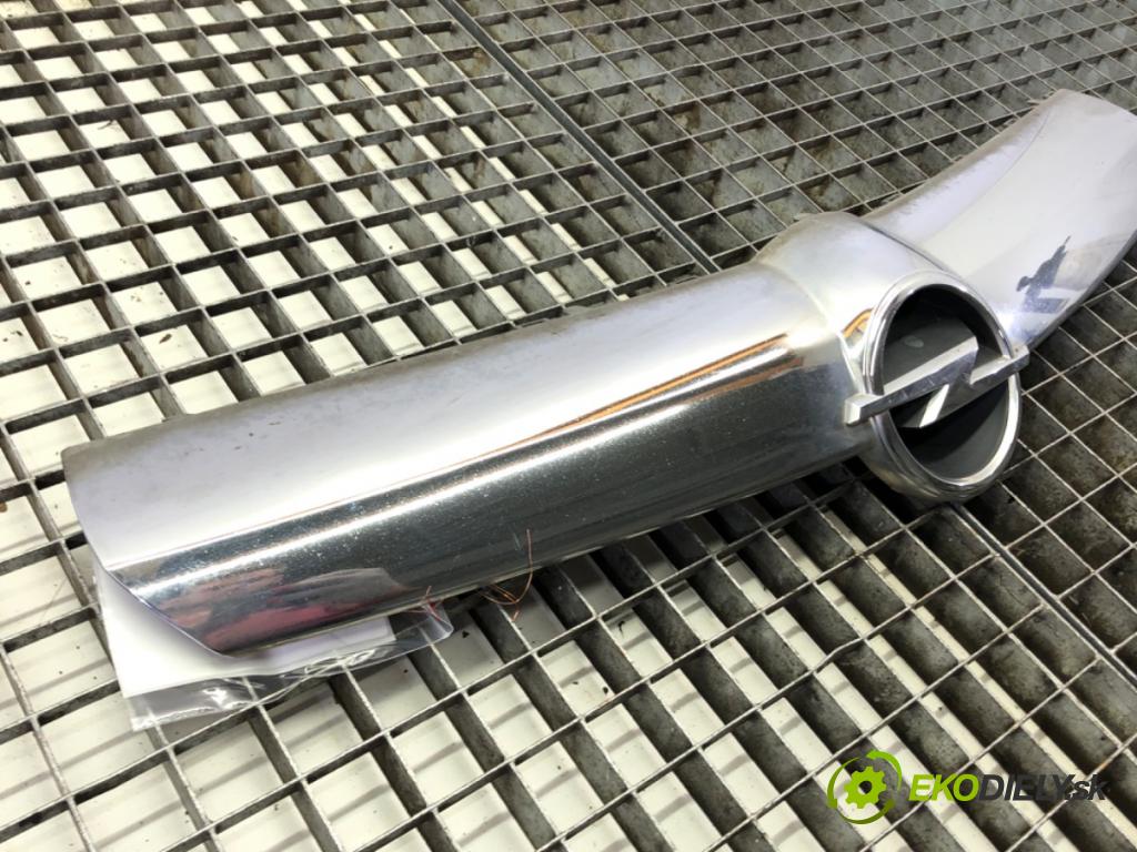 OPEL CORSA D (S07) 2006 - 2014    1.2 (L08, L68) 59 kW [80 KM] benzyna 2006 - 2014  mřížka maska 13223226 (Mřížky (masky) chladičů)