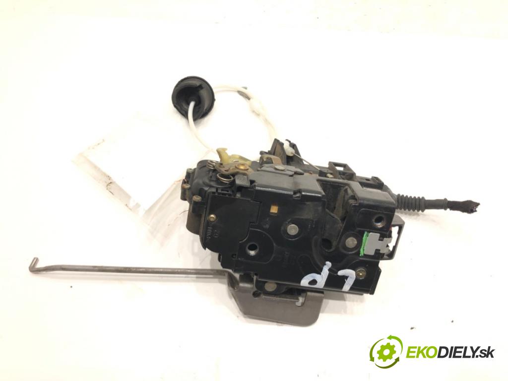 AUDI A4 B6 Avant (8E5) 2000 - 2005    1.9 TDI 96 kW [130 KM] olej napędowy 2001 - 2004  zámok dveře levý přední část 4B1837015G