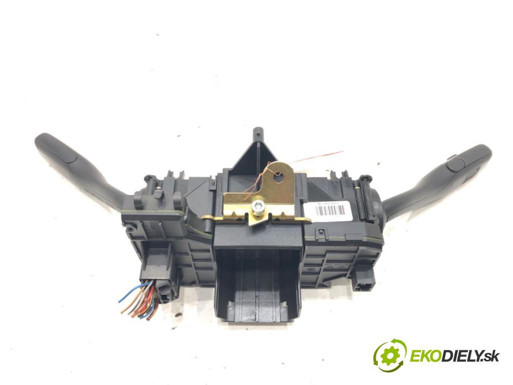 AUDI A4 B6 Avant (8E5) 2000 - 2005    1.9 TDI 96 kW [130 KM] olej napędowy 2001 - 2004  Prepínač kombinovaný 8E0953549F (Prepínače, spínače, tlačidlá a ovládače kúrenia)