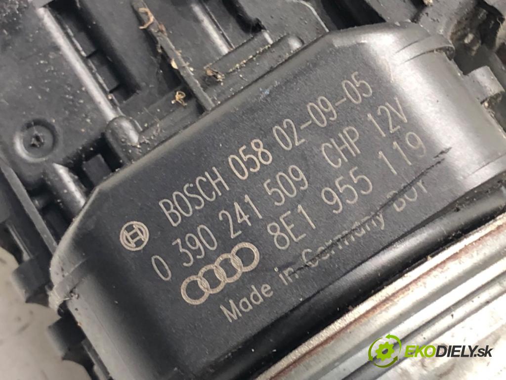 AUDI A4 B6 Avant (8E5) 2000 - 2005    1.9 TDI 96 kW [130 KM] olej napędowy 2001 - 2004  Mechanizmus stieračov predný 8E1955119 (Motorčeky stieračov predné)