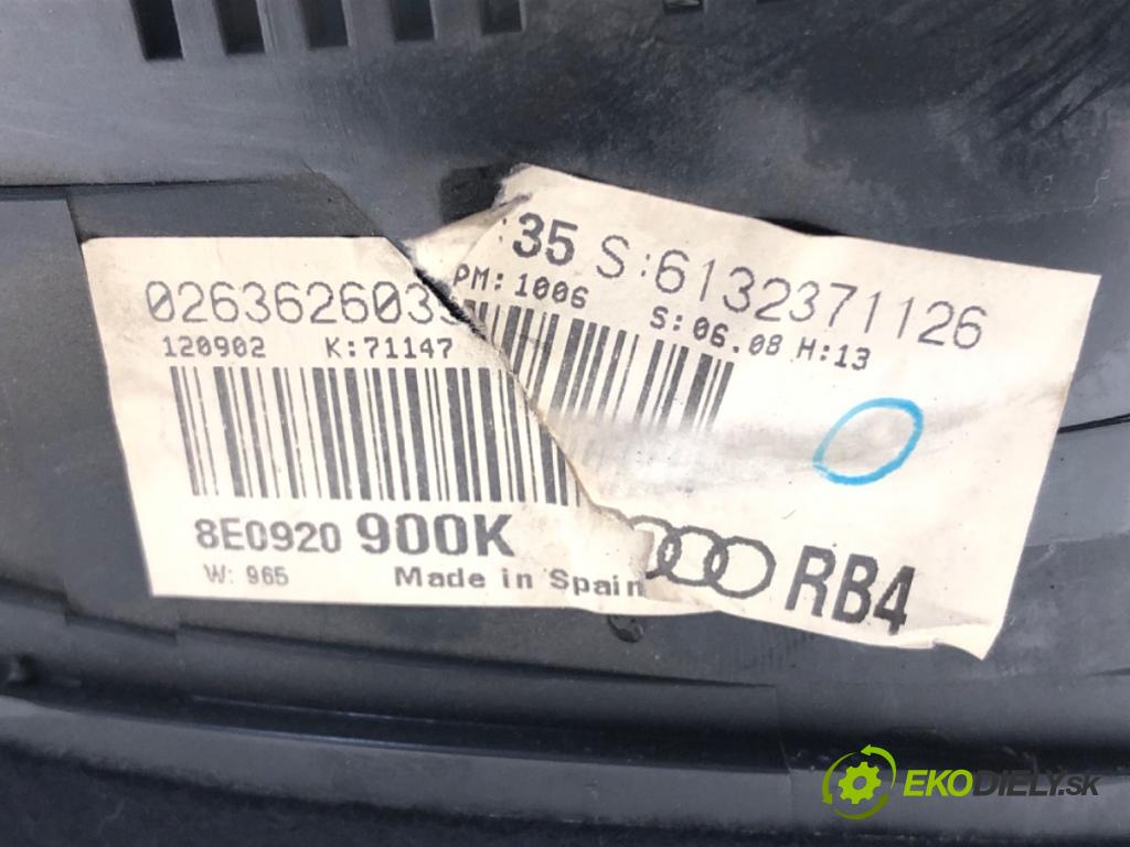 AUDI A4 B6 Avant (8E5) 2000 - 2005    1.9 TDI 96 kW [130 KM] olej napędowy 2001 - 2004  Prístrojovka 8E0920900K (Prístrojové dosky, displeje)