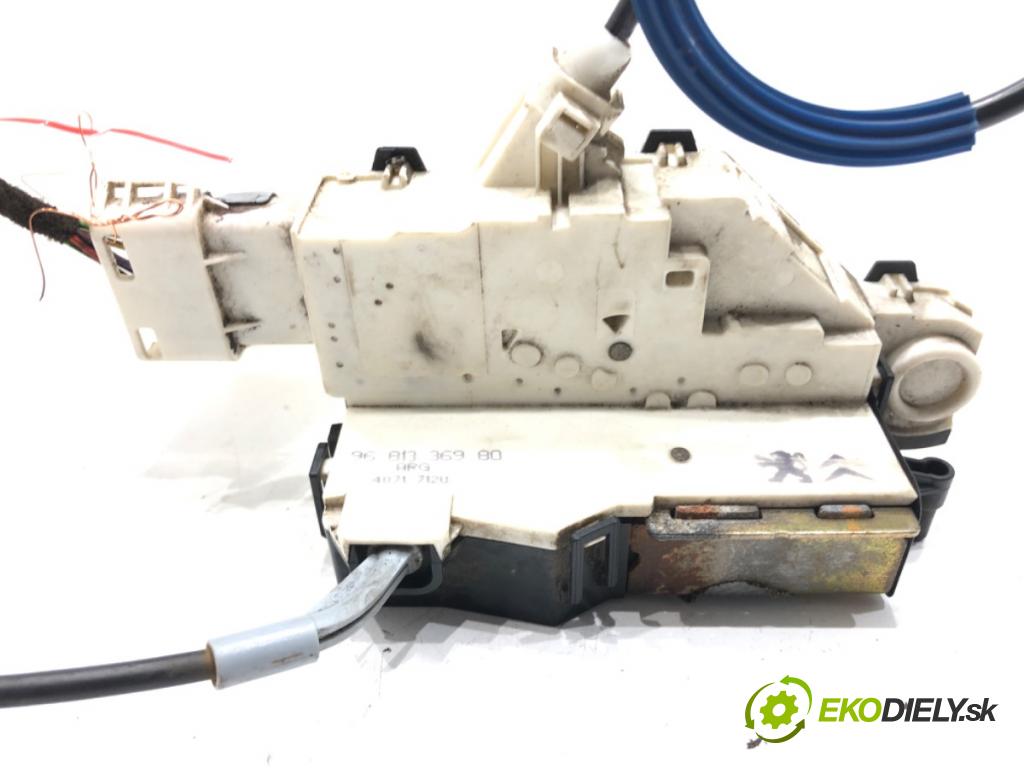 CITROEN C4 I (LC_) 2004 - 2014    1.6 HDi 80 kW [109 KM] olej napędowy 2004 - 2011  zámok dveře levý zadní část 9681336980