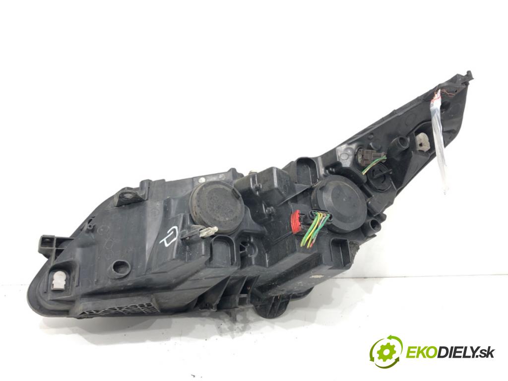 CITROEN C4 I (LC_) 2004 - 2014    1.6 HDi 80 kW [109 KM] olej napędowy 2004 - 2011  Svetlomet pravy predný LIFT