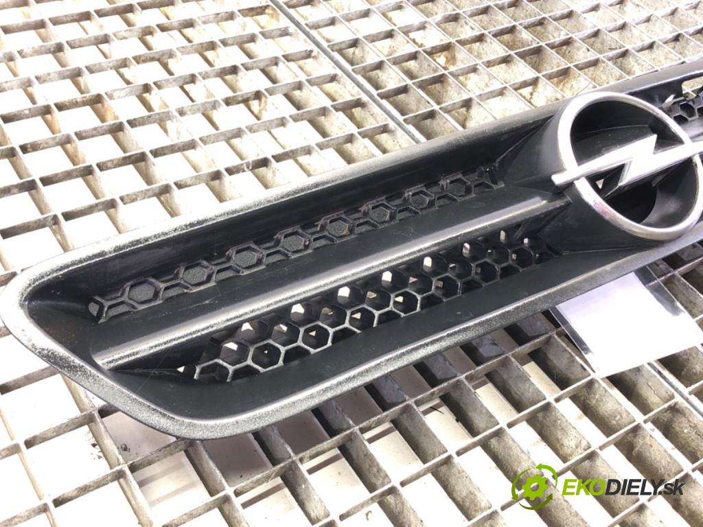 OPEL ASTRA G coupe (T98) 2000 - 2005    1.8 16V (F07) 85 kW [116 KM] benzyna 2000 - 2000  mřížka maska 12904Z (Mřížky (masky) chladičů)