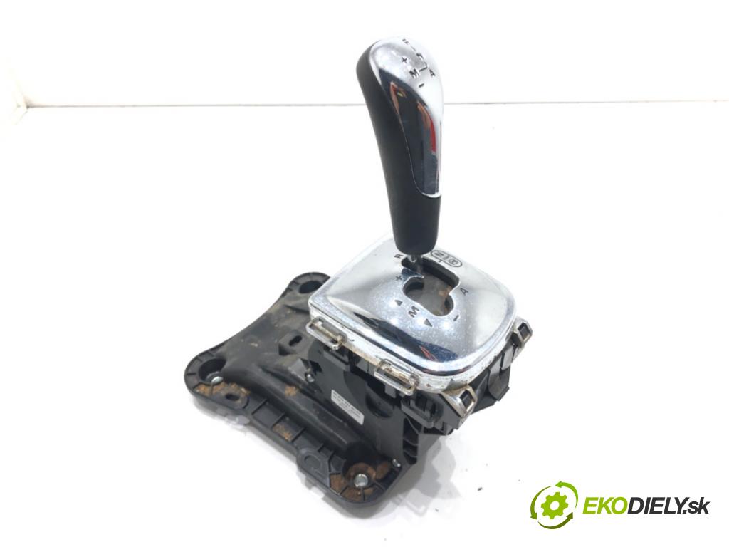 PEUGEOT 207 (WA_, WC_) 2006 - 2015    1.4 16V 65 kW [88 KM] benzyna 2006 - 2013  Kulisa 9681692380 (Rýchlostné páky / kulisy)