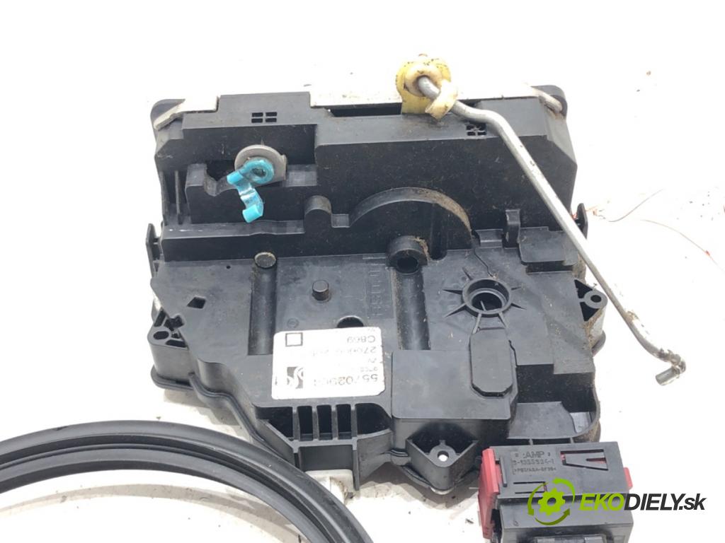FIAT GRANDE PUNTO (199_) 2005 - 2022    1.4 (199AXB11, 199AXB1A, 199BXB1A, 199AXL1A) 57 kW [77 KM] benzyna 2005 - 2015  zámok dveře pravý přední část 55702904