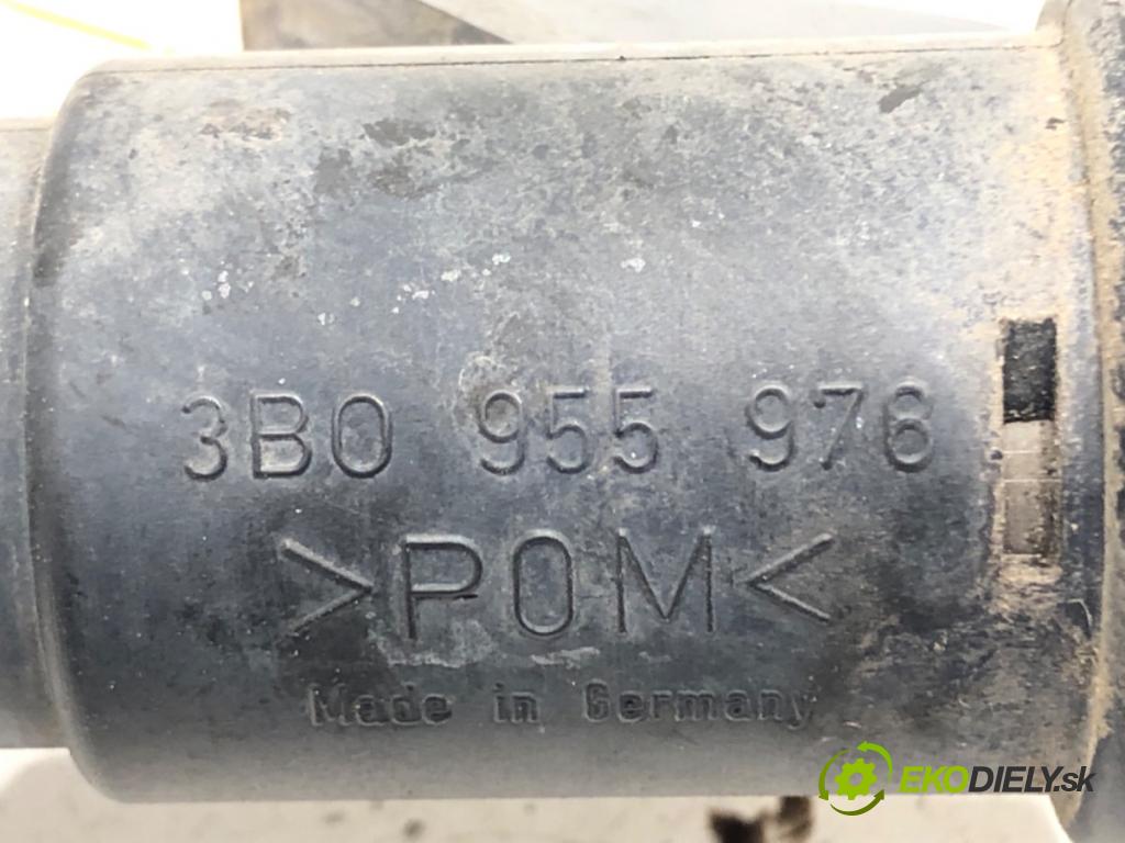 VW PASSAT B5 Variant (3B5) 1997 - 2001    2.8 V6 142 kW [193 KM] benzyna 1997 - 2000  ostrekovača svetla ľavy 3B0955978 (Motorčeky, čerpadlá ostrekovačov)