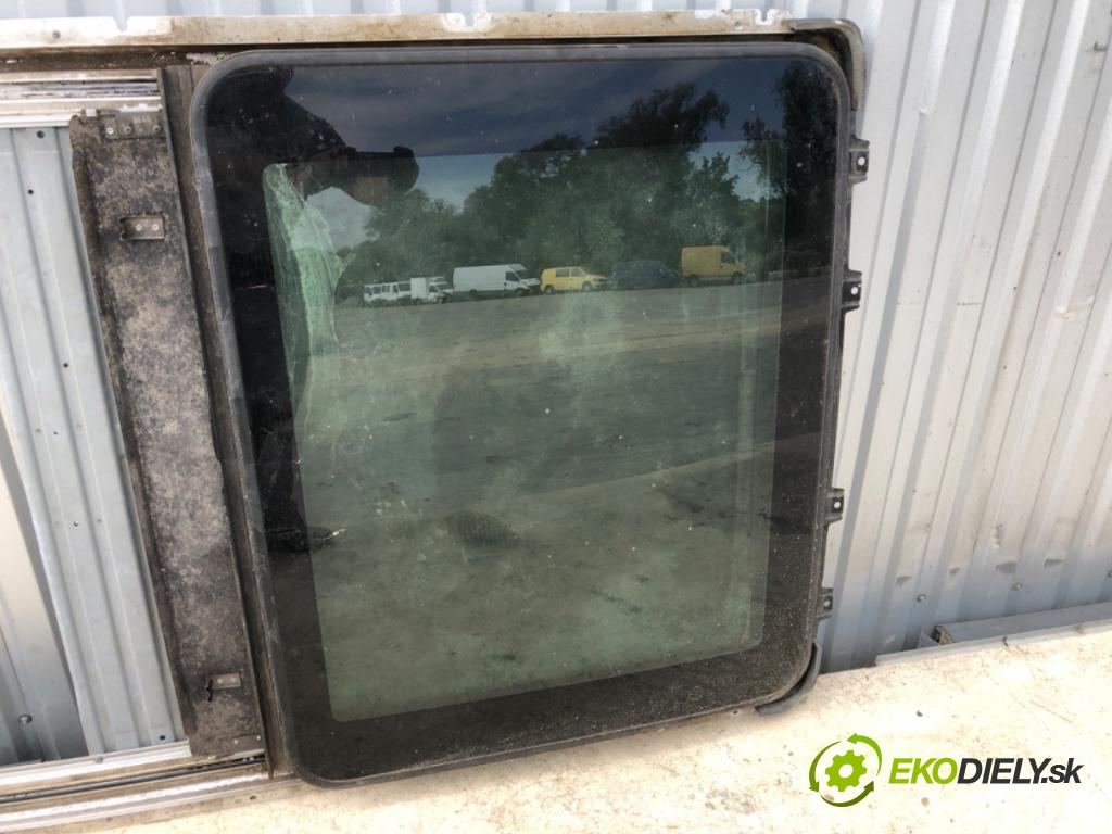 NISSAN X-TRAIL I (T30) 2001 - 2013    2.2 DCi FWD 84 kW [114 KM] olej napędowy 2001 - 2004  střešní okno  (Okna karoserie)