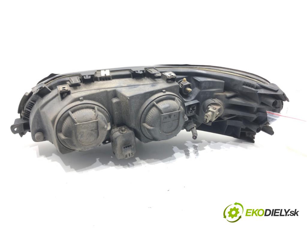 VOLVO S60 I (384) 2000 - 2010    2.4 D 96 kW [130 KM] olej napędowy 2001 - 2010  Svetlomet pravy predný