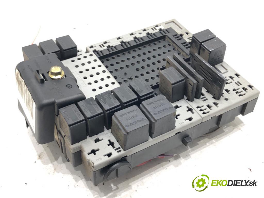 VOLVO S60 I (384) 2000 - 2010    2.4 D 96 kW [130 KM] olej napędowy 2001 - 2010  modul BSI 08697207 (Pojistkové skříňky)