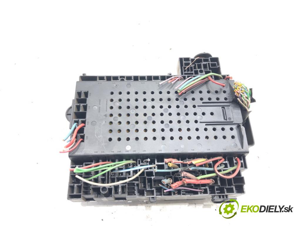 VOLVO S60 I (384) 2000 - 2010    2.4 D 96 kW [130 KM] olej napędowy 2001 - 2010  modul BSI 08697207 (Pojistkové skříňky)