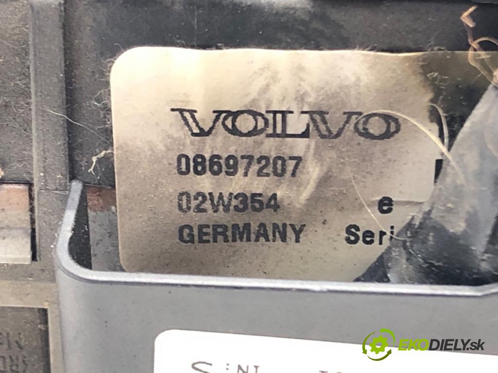 VOLVO S60 I (384) 2000 - 2010    2.4 D 96 kW [130 KM] olej napędowy 2001 - 2010  modul BSI 08697207 (Pojistkové skříňky)