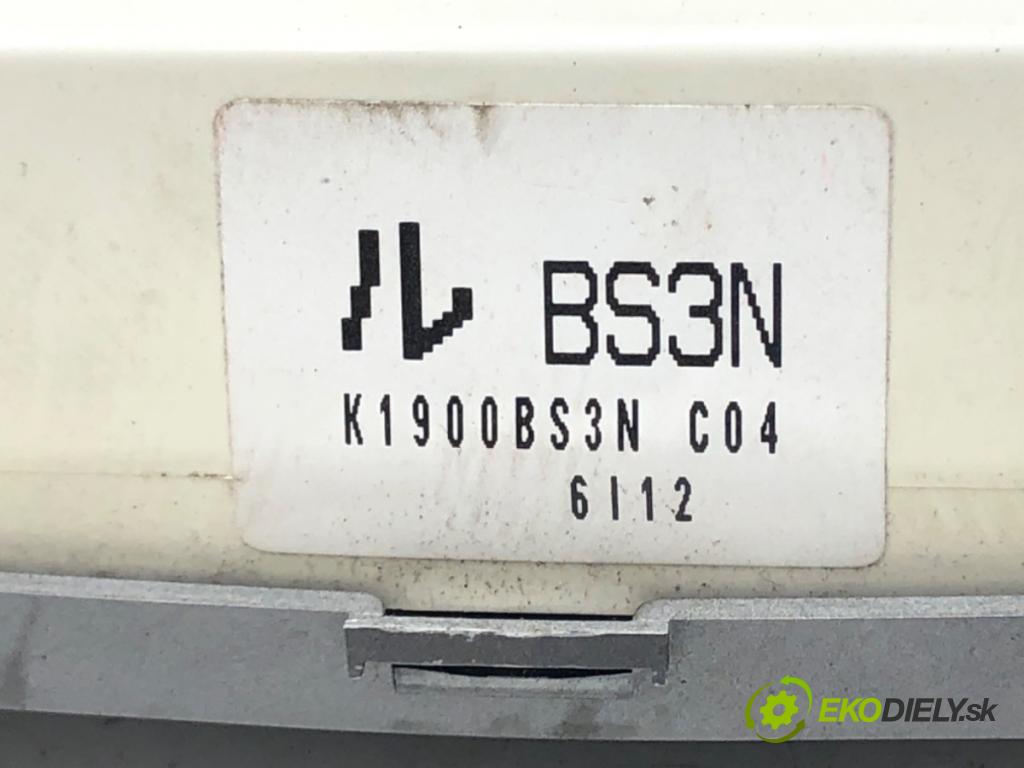 MAZDA 3 sedan (BK) 1999 - 2009    2.0 (BKEP) 110 kW [150 KM] benzyna 2003 - 2009  Panel ovládania kúrenia K1900BS3N (Prepínače, spínače, tlačidlá a ovládače kúrenia)