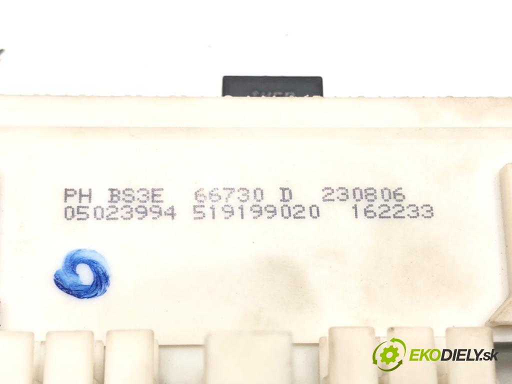 MAZDA 3 sedan (BK) 1999 - 2009    2.0 (BKEP) 110 kW [150 KM] benzyna 2003 - 2009  Modul BSI BS3E-66730-D (Poistkové skrinky)