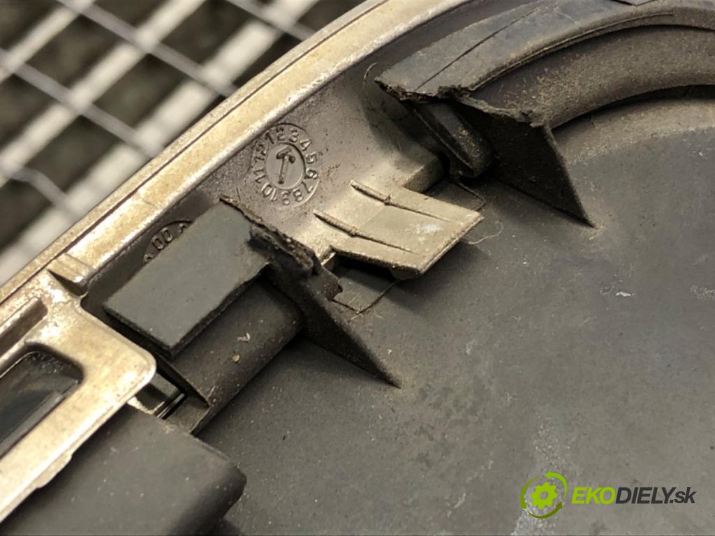 VW PASSAT B5.5 (3B3) 2000 - 2005    1.9 TDI 74 kW [101 KM] olej napędowy 2000 - 2005  mřížka maska 3B0853651L (Mřížky (masky) chladičů)