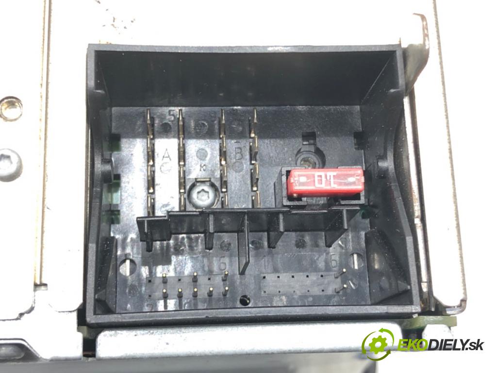 SEAT TOLEDO III (5P2) 2004 - 2009    1.9 TDI 77 kW [105 KM] olej napędowy 2004 - 2009  RADIO  (Audio zariadenia)