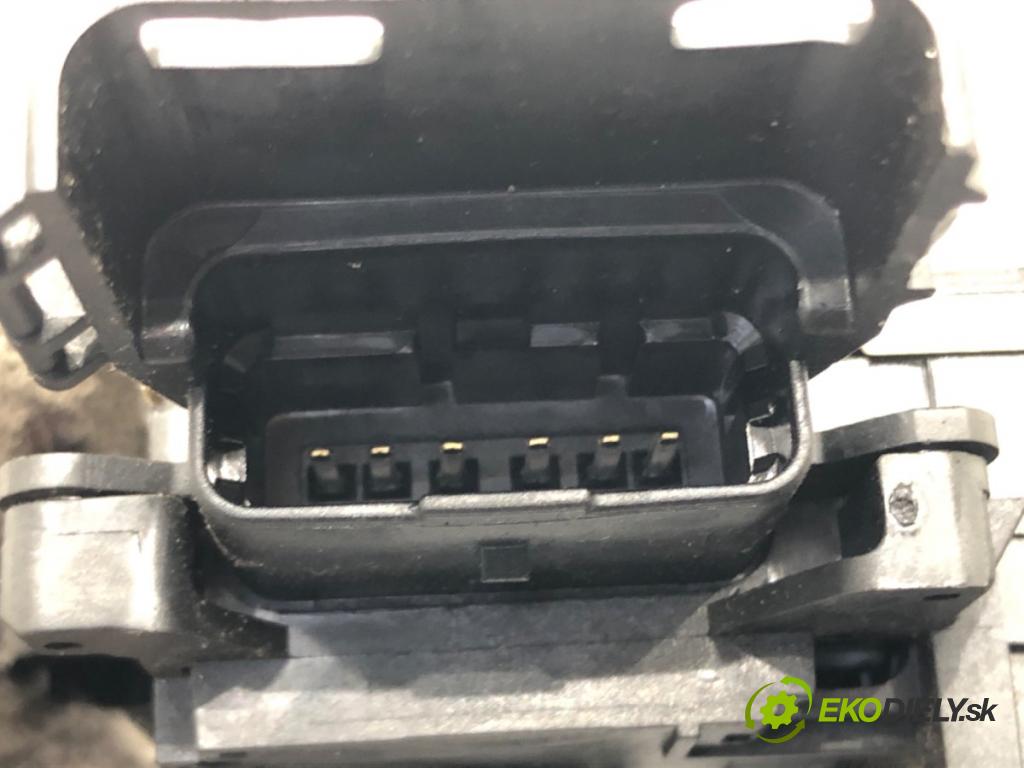 CITROEN C4 GRAND PICASSO I (UA_) 2006 - 2013    1.6 VTi 120 88 kW [120 KM] benzyna 2008 - 2013  zámok dveře pravý zadní část 24099816