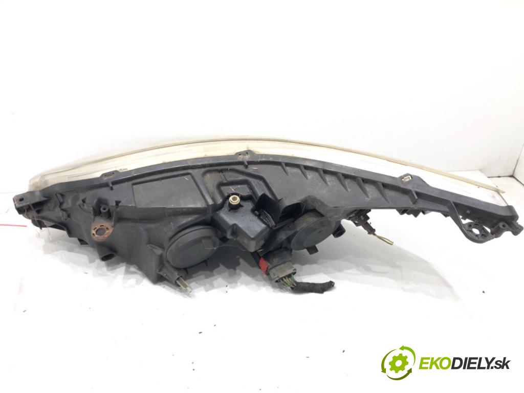 CITROEN C4 I (LC_) 2004 - 2014    1.4 16V 65 kW [88 KM] benzyna 2004 - 2011  Svetlomet pravy predný