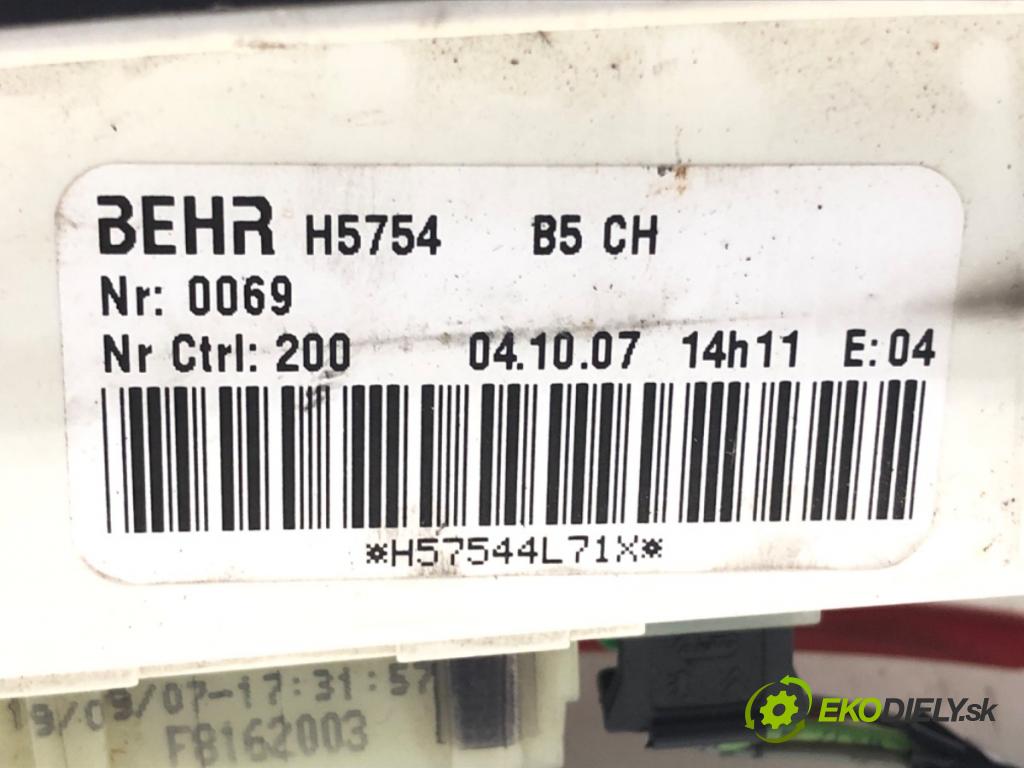 CITROEN C4 I (LC_) 2004 - 2014    1.4 16V 65 kW [88 KM] benzyna 2004 - 2011  Panel ovládania kúrenia H5754 (Prepínače, spínače, tlačidlá a ovládače kúrenia)