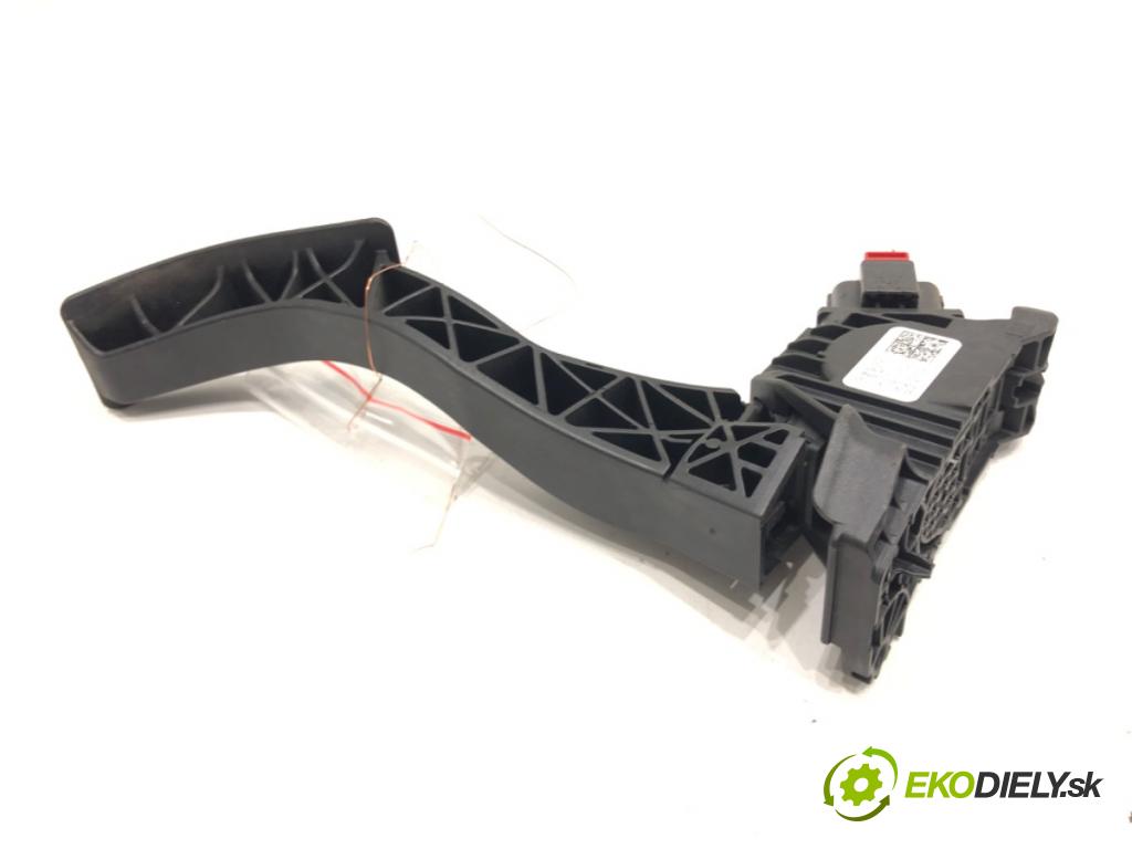 SKODA OCTAVIA III Combi (5E5, 5E6) 2012 - 2022    1.6 TDI 77 kW [105 KM] olej napędowy 2012 - 2022  Potenciometer plynu 5Q1721503F (Pedále)