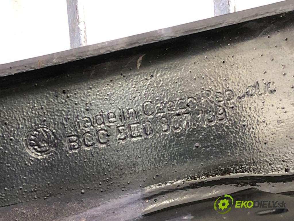 SKODA OCTAVIA III Combi (5E5, 5E6) 2012 - 2022    1.6 TDI 77 kW [105 KM] olej napędowy 2012 - 2022  výztuha nárazníka přední část 5E0807109 (Výztuhy přední)