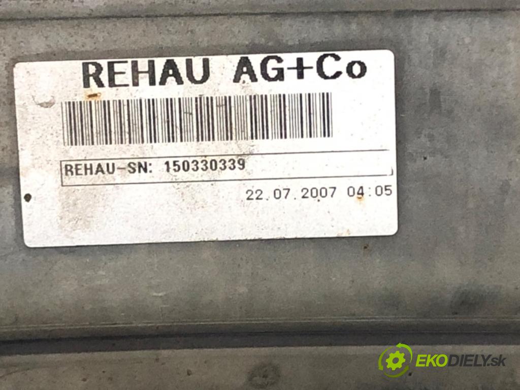 BMW 5 Touring (E61) 2004 - 2010    520 d 120 kW [163 KM] olej napędowy 2005 - 2010  nárazník zadní část  (Ostatné)