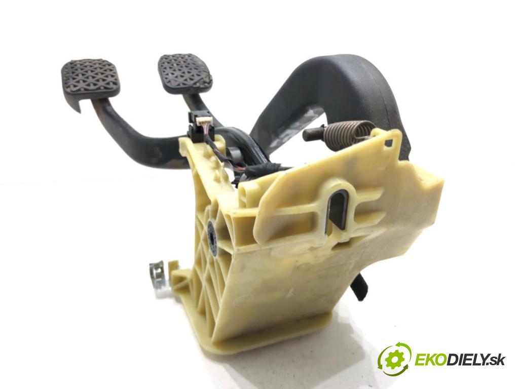 BMW 5 Touring (E61) 2004 - 2010    520 d 120 kW [163 KM] olej napędowy 2005 - 2010  PEDÁL: manuálne 6778825 (Pedále)