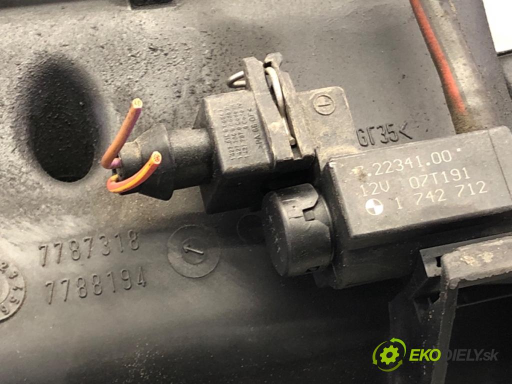 BMW 5 Touring (E61) 2004 - 2010    520 d 120 kW [163 KM] olej napędowy 2005 - 2010  Potrubie sacie, sanie 7787318 (Sacie potrubia)