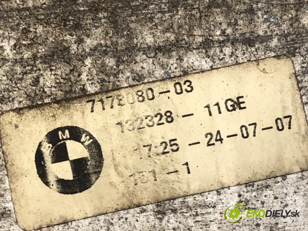 BMW 5 Touring (E61) 2004 - 2010    520 d 120 kW [163 KM] olej napędowy 2005 - 2010  výztuha nárazníka přední část  (Výztuhy přední)