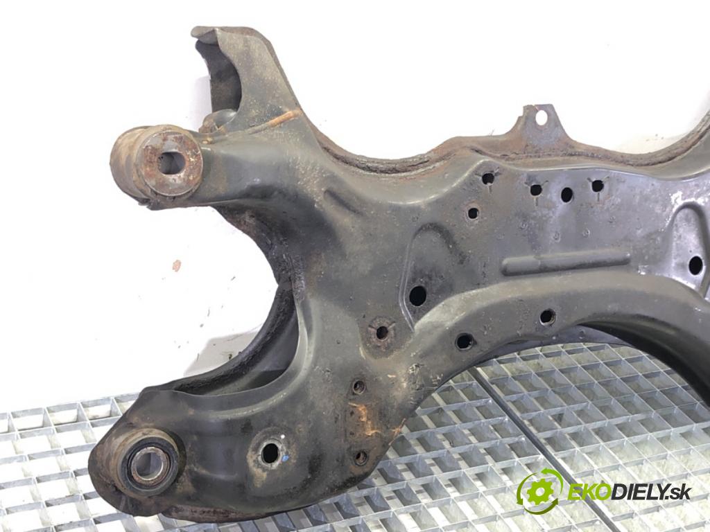 TOYOTA AVENSIS Kombi (_T25_) 2003 - 2008    2.0 D-4D (CDT250_) 85 kW [116 KM] olej napędowy 2003 - 2008  výztuha pod motor  (Výztuhy přední)