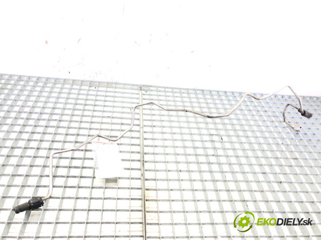 TOYOTA AVENSIS Kombi (_T25_) 2003 - 2008    2.0 D-4D (CDT250_) 85 kW [116 KM] olej napędowy 2003 - 2008  rúrka klimatizácie  (Rúrky klimatizácie)