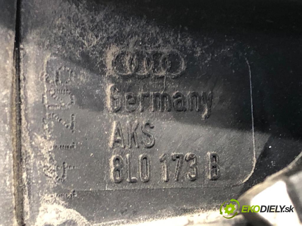 AUDI A3 (8L1) 1996 - 2006    1.9 TDI 96 kW [130 KM] olej napędowy 2000 - 2003  zámok dveře pravý přední část AKS8L0173B
