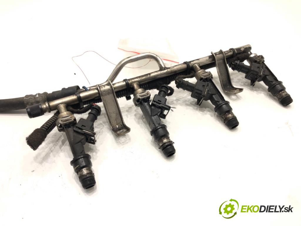 OPEL MERIVA A nadwozie wielkoprzestrzenne (MPV) (X03) 2003 - 2010    1.6 (E75) 77 kW [105 KM] benzyna 2006 - 2010  Lišta vstrekovacia  (Vstrekovacie lišty)