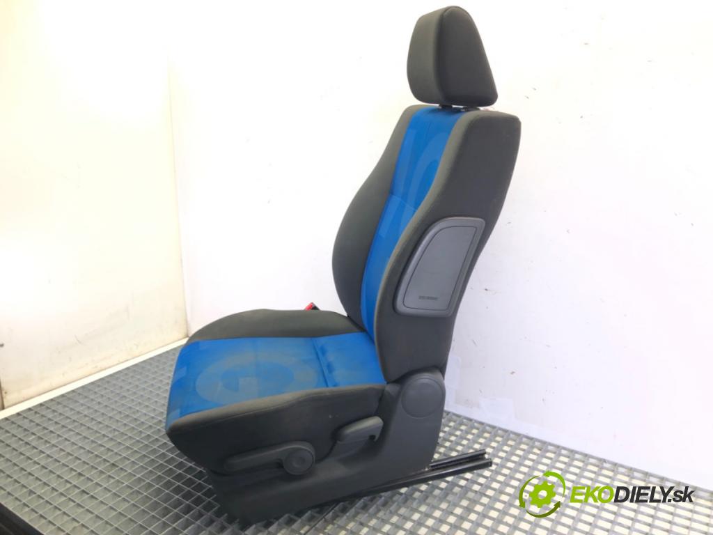 OPEL AGILA (B) (H08) 2008 - 2014    1.0 (F68) 48 kW [65 KM] benzyna 2008 - 2011  Sedadlo ľavy predný