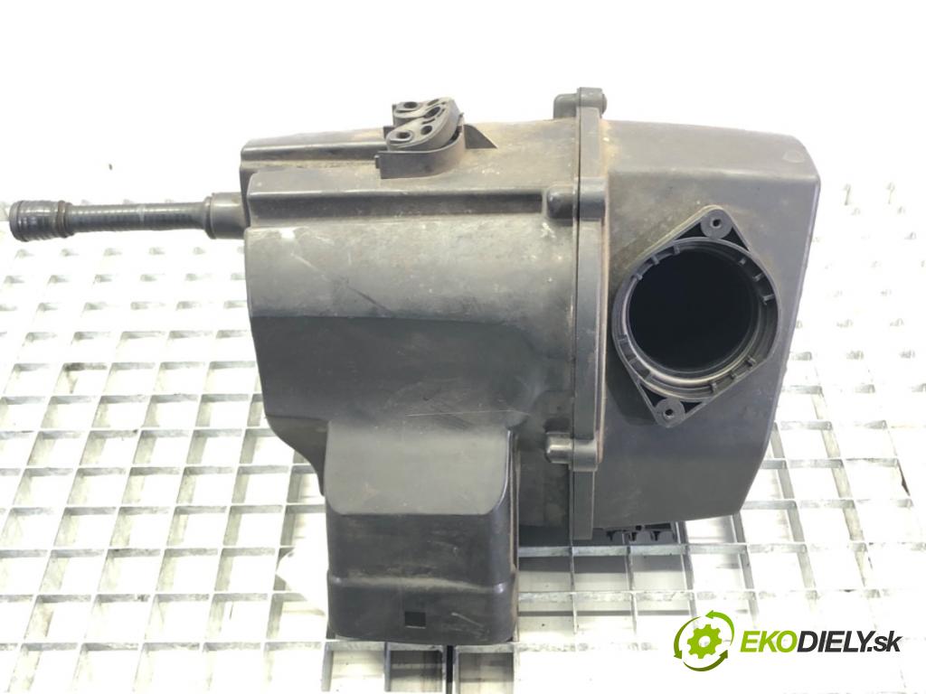 SKODA ROOMSTER (5J7) 2006 - 2015    1.2 TDI 55 kW [75 KM] olej napędowy 2010 - 2015  Obal filtra vzduchu 6R0129601C (Obaly filtrov vzduchu)