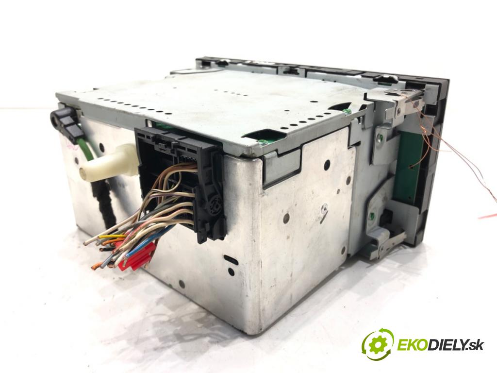 FORD FIESTA V (JH_, JD_) 2001 - 2014    1.6 TDCi 66 kW [90 KM] olej napędowy 2004 - 2008  RADIO 6S61-18C815-AF (Audio zariadenia)