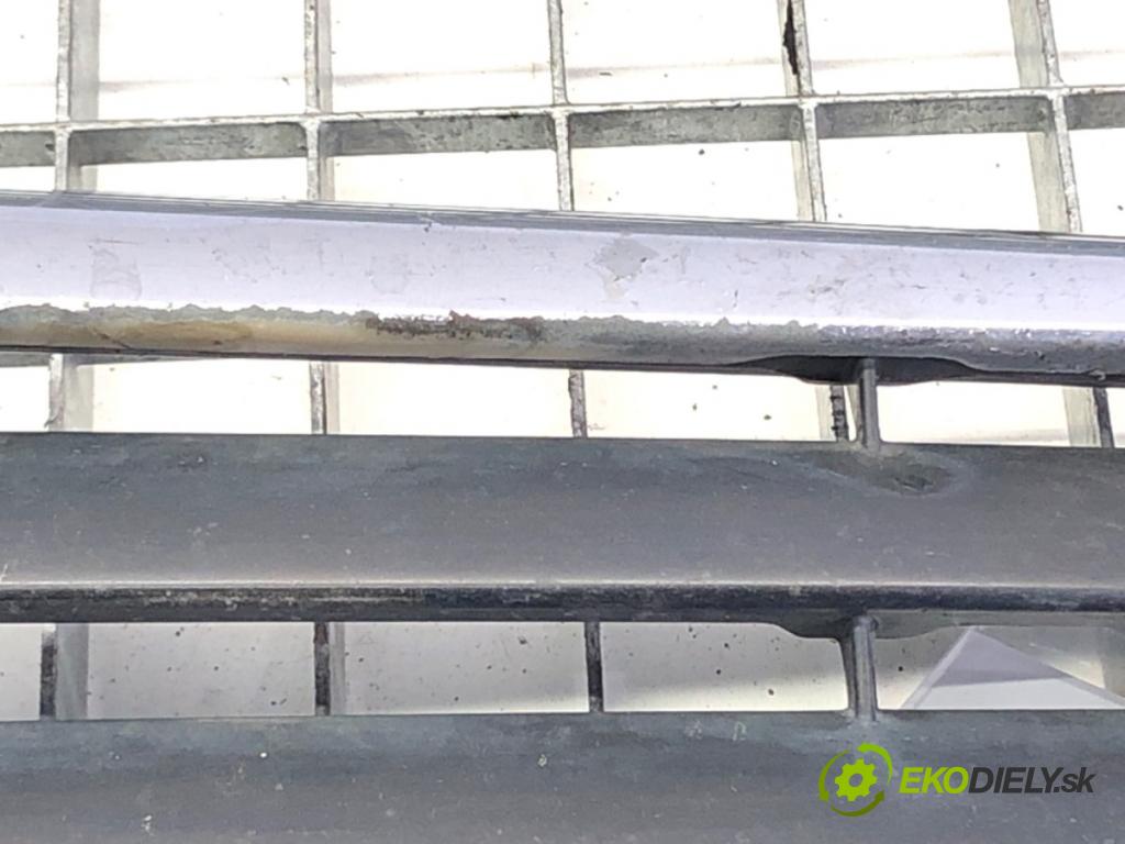 TOYOTA AVENSIS Kombi (_T25_) 2003 - 2008    2.0 D-4D (CDT250_) 85 kW [116 KM] olej napędowy 2003 - 2008  mřížka maska  (Mřížky (masky) chladičů)