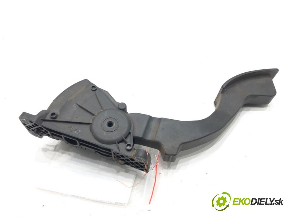 FORD FOCUS II Turnier (DA_, FFS, DS) 2004 - 2012    1.8 TDCi 85 kW [115 KM] olej napędowy 2004 - 2012  Potenciometer plynu 4M51-9F836-AK (Pedále)