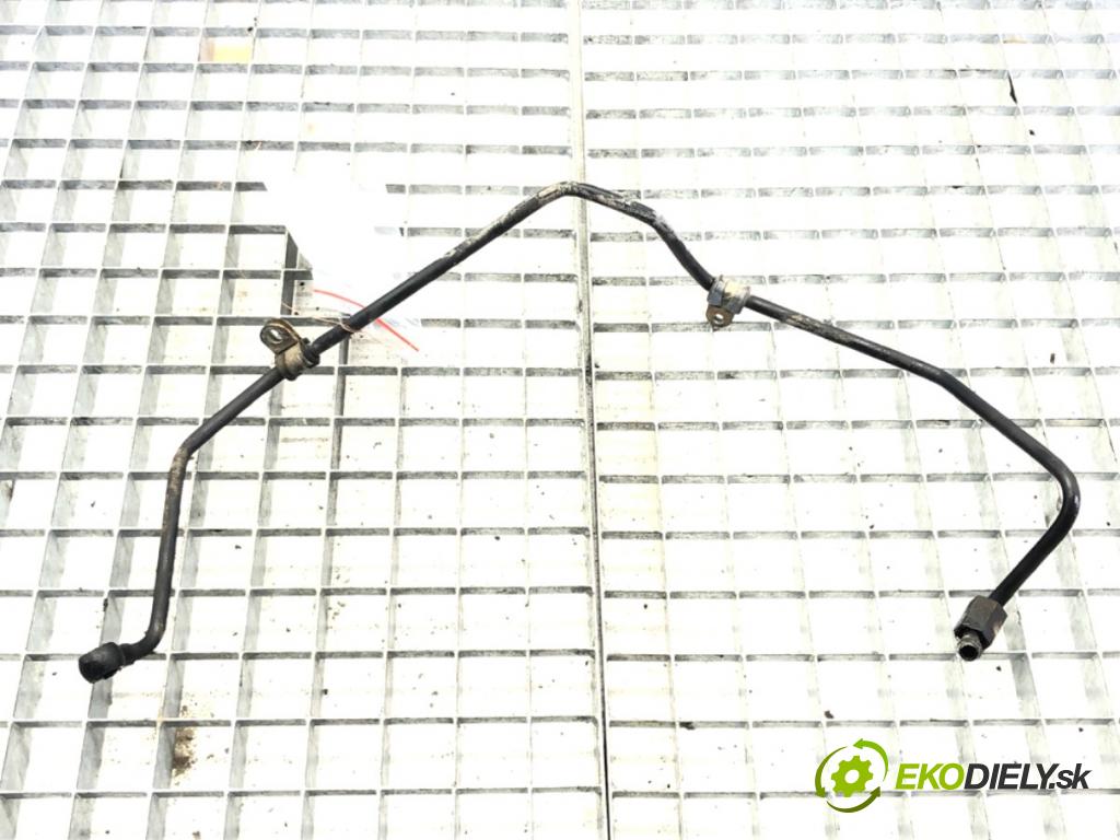 VW BORA Variant (1J6) 1999 - 2005    1.9 TDI 85 kW [115 KM] olej napędowy 1999 - 2001  rúrka turba  (Hadice intercoolera)