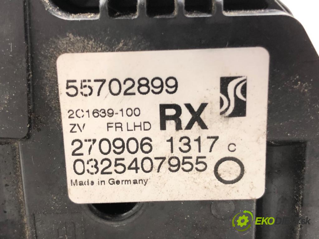 OPEL CORSA D (S07) 2006 - 2014    1.2 (L08, L68) 59 kW [80 KM] benzyna 2006 - 2014  zámok dveře pravý přední část 55702899