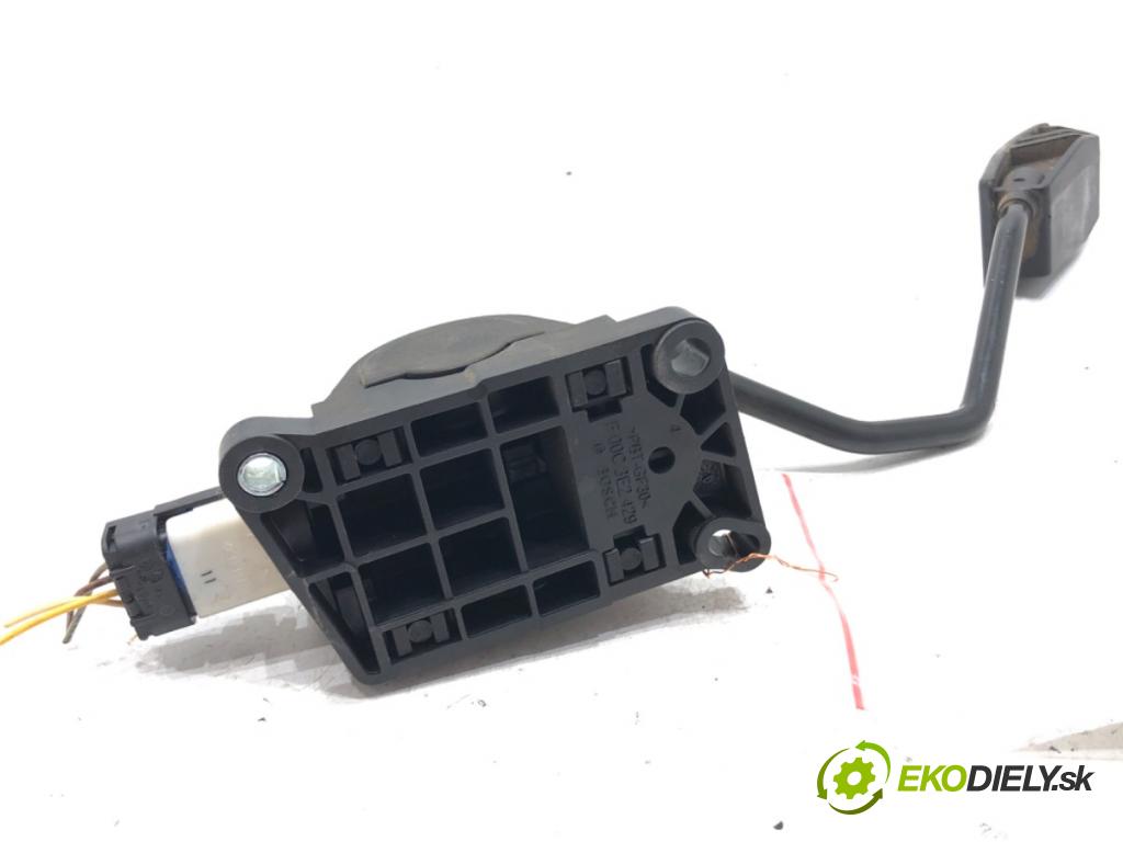 PEUGEOT 407 (6D_) 2004 - 2011    2.0 (6DRFNB, 6DRFNE) 100 kW [136 KM] benzyna 2004 - 2005  Potenciometer plynu 9644939680 (Pedále)