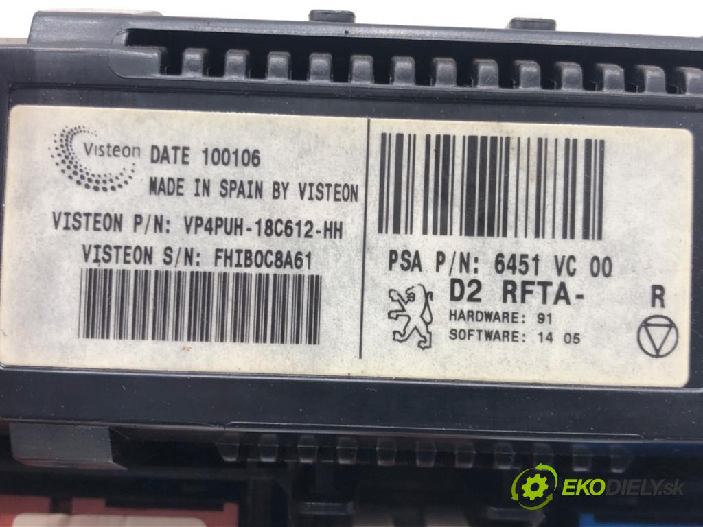 PEUGEOT 407 (6D_) 2004 - 2011    2.0 (6DRFNB, 6DRFNE) 100 kW [136 KM] benzyna 2004 - 2005  Panel ovládania kúrenia 6451VC (Prepínače, spínače, tlačidlá a ovládače kúrenia)