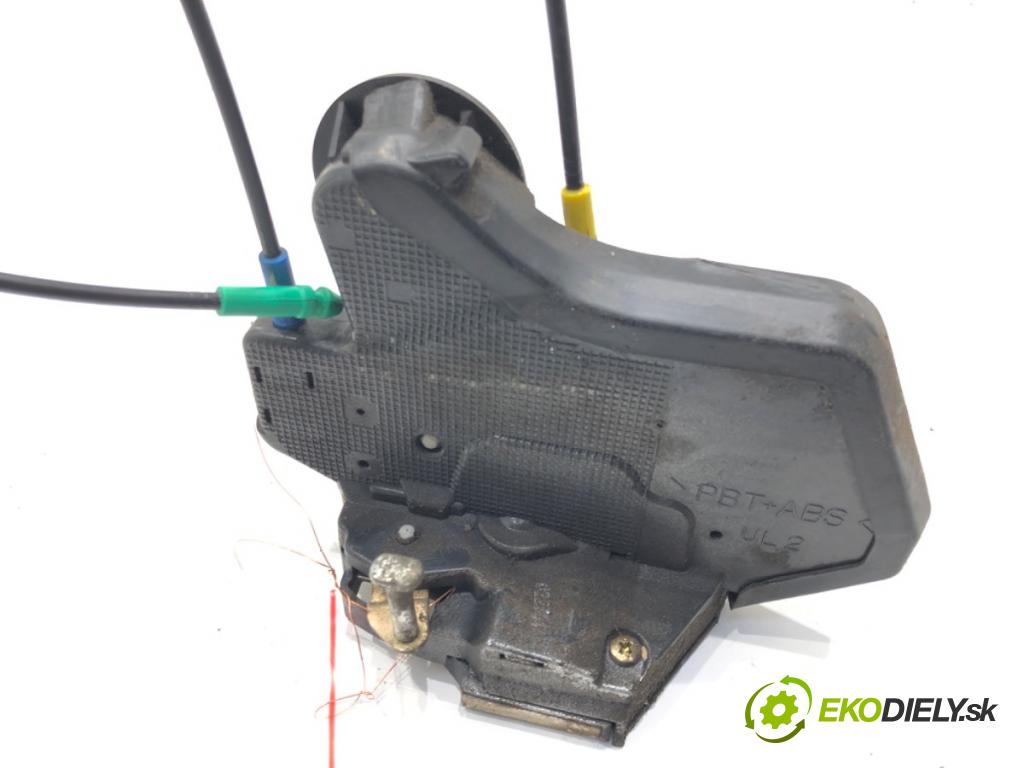 TOYOTA COROLLA Verso (ZER_, ZZE12_, R1_) 2004 - 2009    1.8 (ZNR11_) 95 kW [129 KM] benzyna 2004 - 2009  zámok dveře levý zadní část