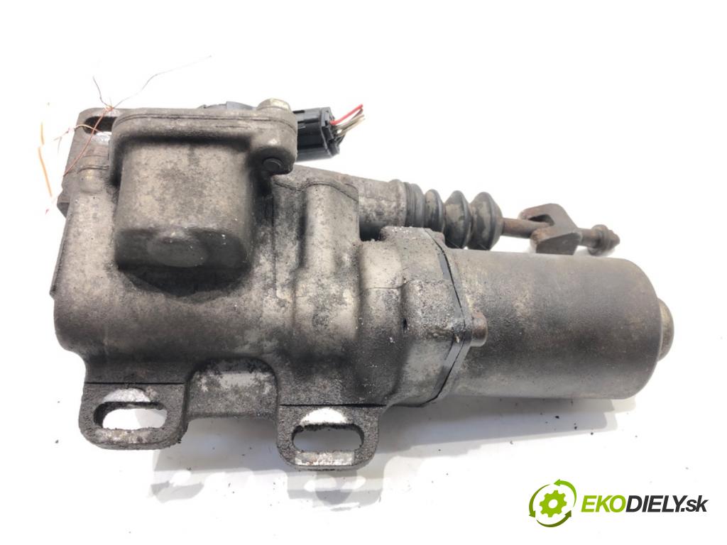 TOYOTA COROLLA Verso (ZER_, ZZE12_, R1_) 2004 - 2009    1.8 (ZNR11_) 95 kW [129 KM] benzyna 2004 - 2009  Spojkový valec pumpa spojky  (Valce a ložiská)