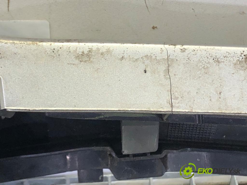 TOYOTA COROLLA Verso (ZER_, ZZE12_, R1_) 2004 - 2009    1.8 (ZNR11_) 95 kW [129 KM] benzyna 2004 - 2009  mřížka maska 53111-0F020 (Mřížky (masky) chladičů)